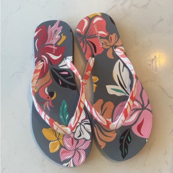 Vera Bradley Flip Flops in Coastal Paradise size medium 7/8 - Picture 5 of 8